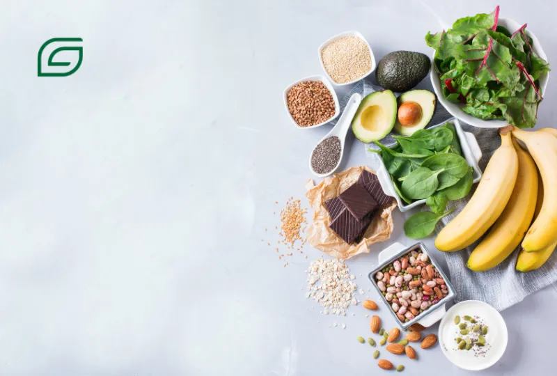 Imagem dos frascos de vitaminas Nutricost sob investigação da Anvisa